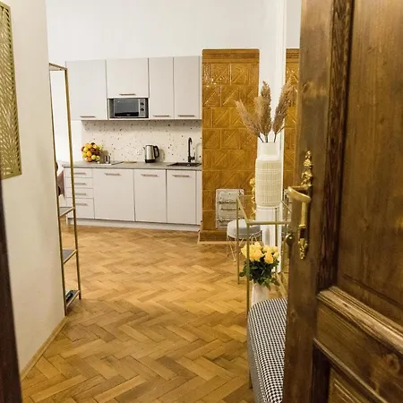 Διαμέρισμα Cracwow K8 No.7 *