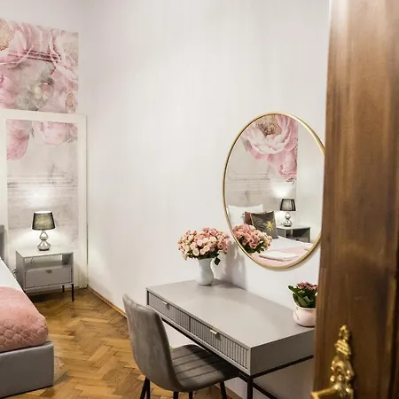 Διαμέρισμα Cracwow K8 No.7 *